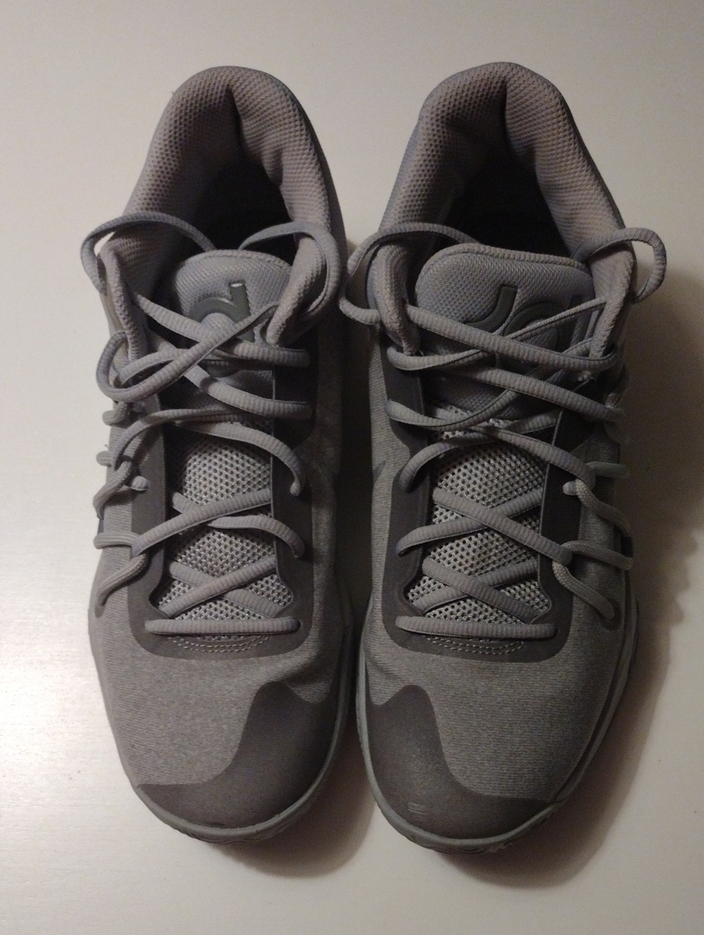 Nike KD Trey 5 V Wolf Men's Grey Athletic Sneakers